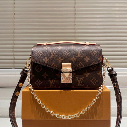 Louis Vuitton Pochette Métis East West Monogram Canvas
