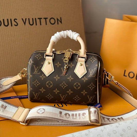 Nano speedy monogram Louis Vuitton