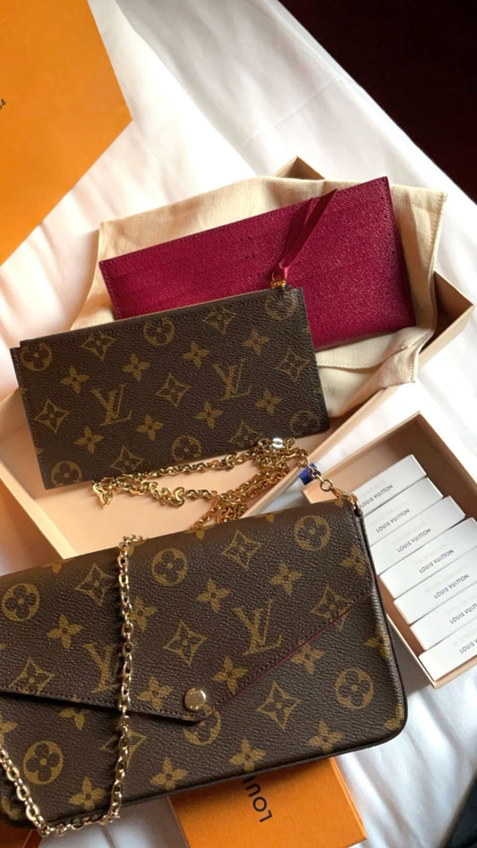 Pochette Monogram Louis Vuitton