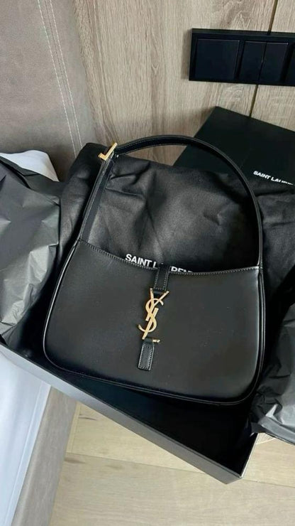 Yves Saint Laurent Le 5 à 7 Hobo Shoulder Bag